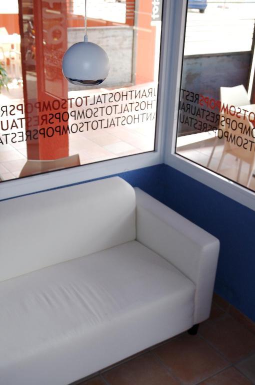 Hostal Totsompops Colera Phòng bức ảnh