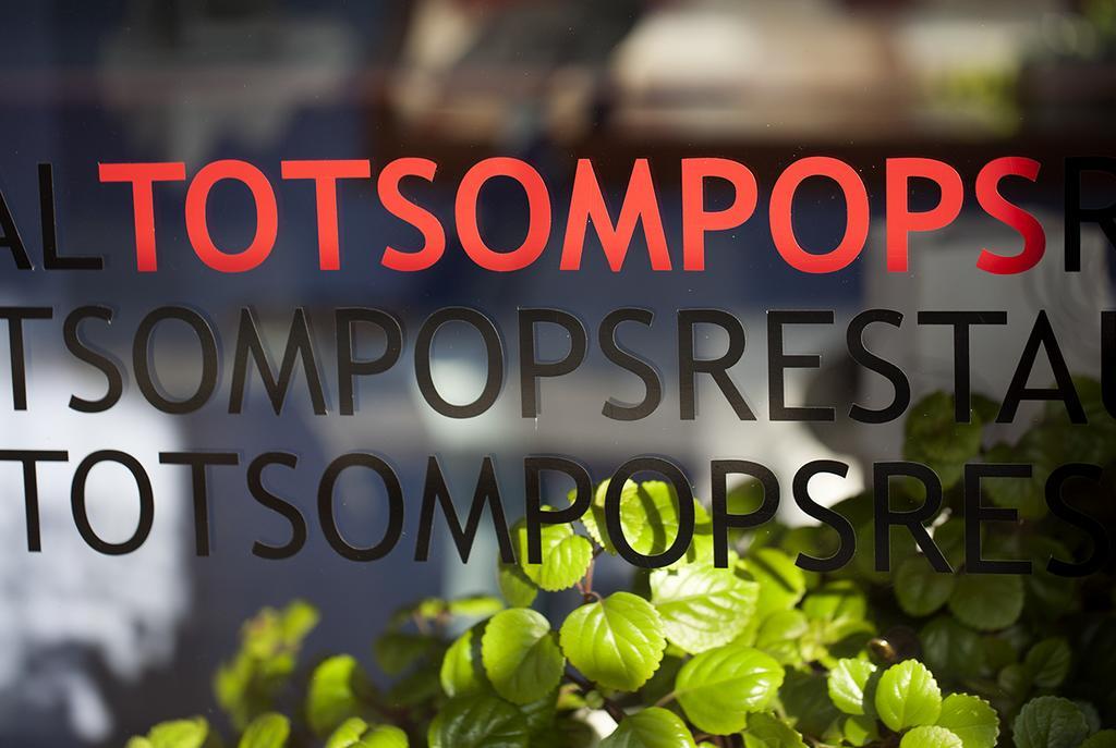 Hostal Totsompops Colera Ngoại thất bức ảnh