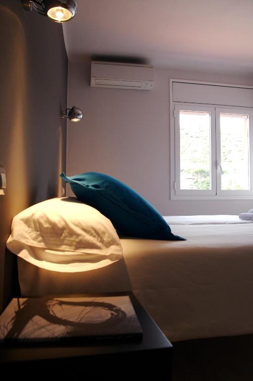 Hostal Totsompops Colera Ngoại thất bức ảnh